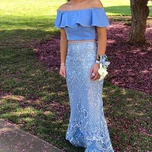 Beautiful 2 piece prom dress